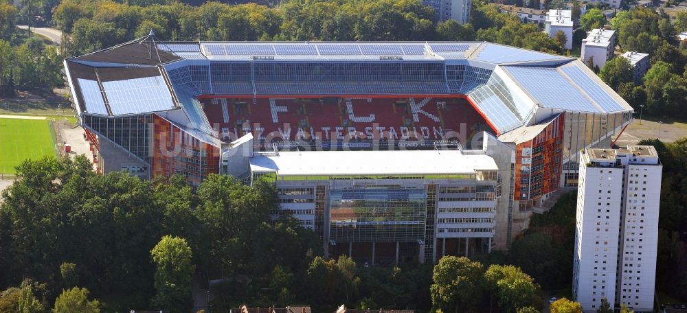 Kaiserslautern aus der Vogelperspektive: Sportstätten-Gelände der Arena des Stadion Fritz-Walter-Stadion in Kaiserslautern im Bundesland Rheinland-Pfalz, Deutschland