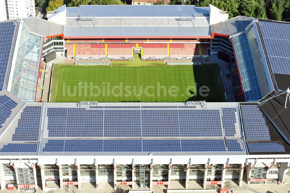 Luftaufnahme Kaiserslautern - Sportstätten-Gelände der Arena des Stadion Fritz-Walter-Stadion in Kaiserslautern im Bundesland Rheinland-Pfalz, Deutschland