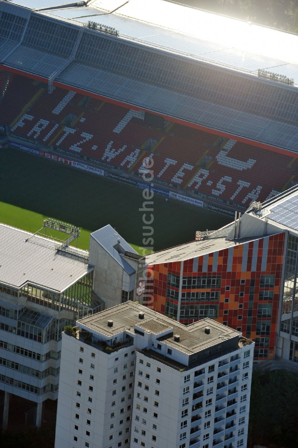 Luftbild Kaiserslautern - Sportstätten-Gelände der Arena des Stadion Fritz-Walter-Stadion in Kaiserslautern im Bundesland Rheinland-Pfalz, Deutschland