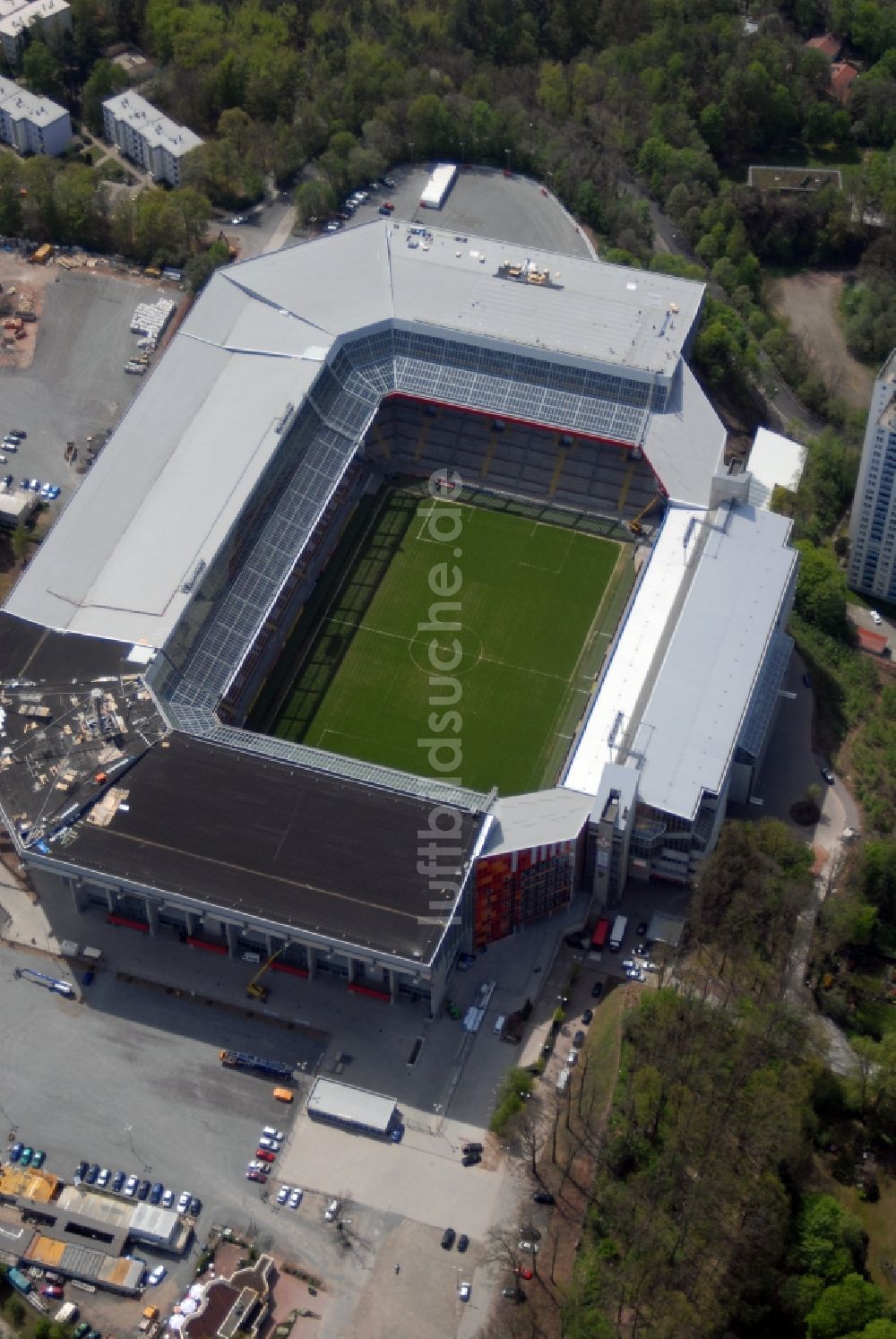 Luftaufnahme Kaiserslautern - Sportstätten-Gelände der Arena des Stadion Fritz-Walter-Stadion in Kaiserslautern im Bundesland Rheinland-Pfalz, Deutschland