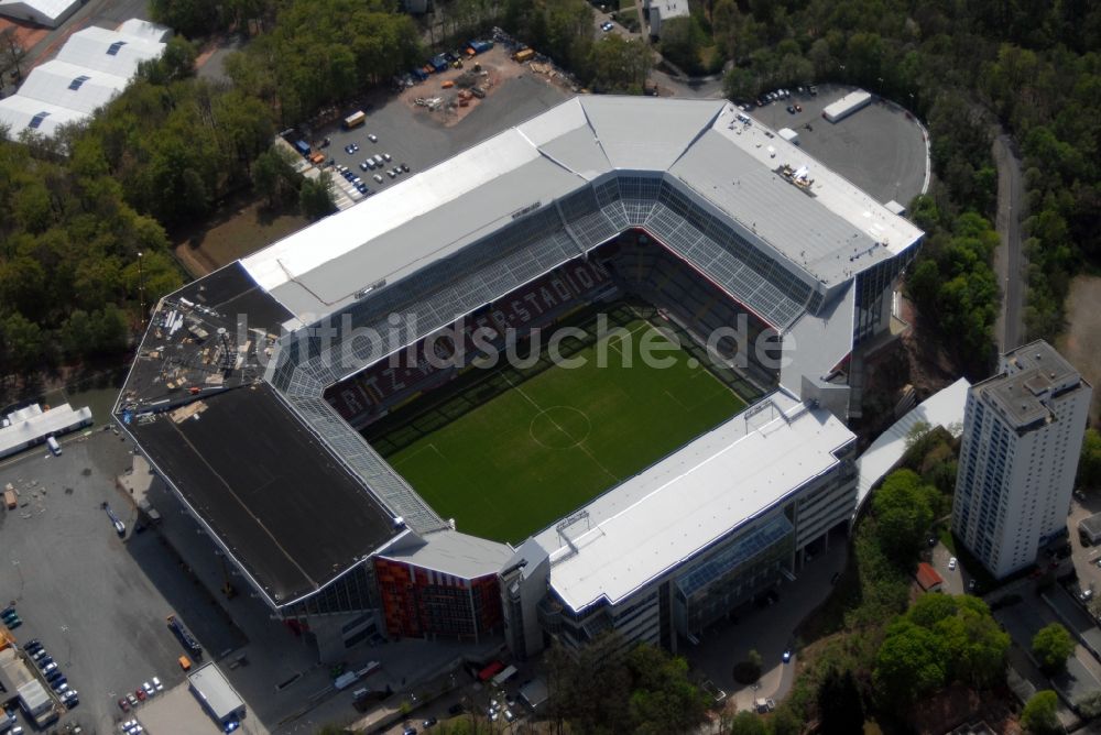 Kaiserslautern von oben - Sportstätten-Gelände der Arena des Stadion Fritz-Walter-Stadion in Kaiserslautern im Bundesland Rheinland-Pfalz, Deutschland