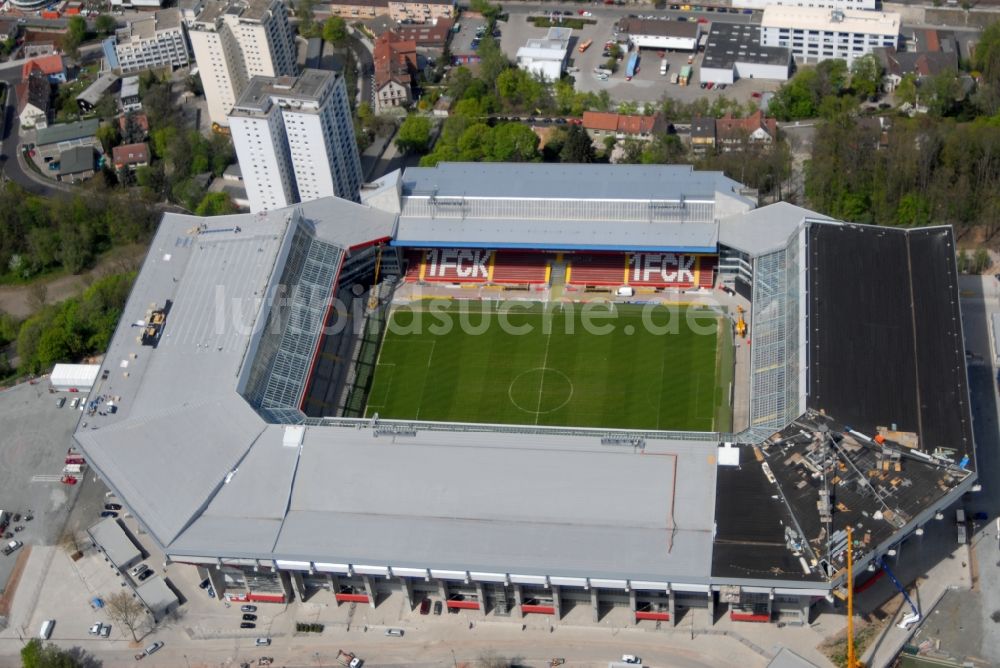 Kaiserslautern von oben - Sportstätten-Gelände der Arena des Stadion Fritz-Walter-Stadion in Kaiserslautern im Bundesland Rheinland-Pfalz, Deutschland