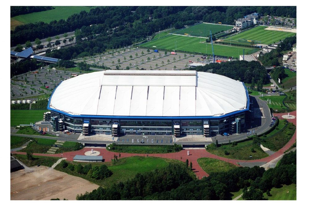 Gelsenkirchen von oben - Sportstätten-Gelände der Arena des Stadion in Gelsenkirchen im Bundesland Nordrhein-Westfalen