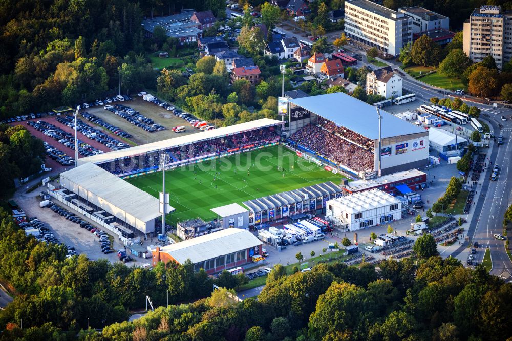 Luftbild Kiel - Sportstätten-Gelände der Arena des Stadion Holstein-Stadion am Westring im Ortsteil Wik in Kiel im Bundesland Schleswig-Holstein, Deutschland