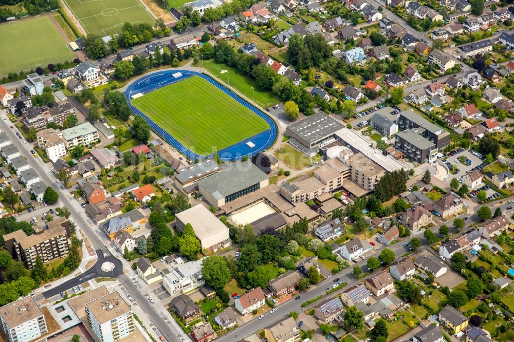 Kamen von oben - Sportstätten-Gelände der Arena des Stadion in Kamen im Bundesland Nordrhein-Westfalen