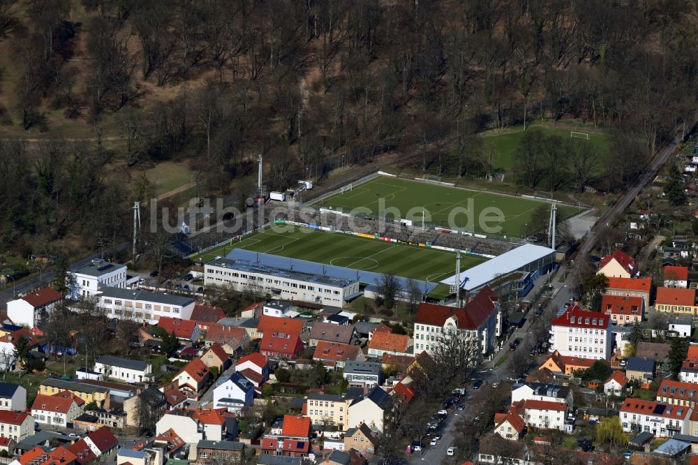 Luftaufnahme Potsdam - Sportstätten-Gelände der Arena des Stadion Karl-Liebknecht-Stadion an der Karl-Liebknecht-Straße im Ortsteil Babelsberg in Potsdam im Bundesland Brandenburg