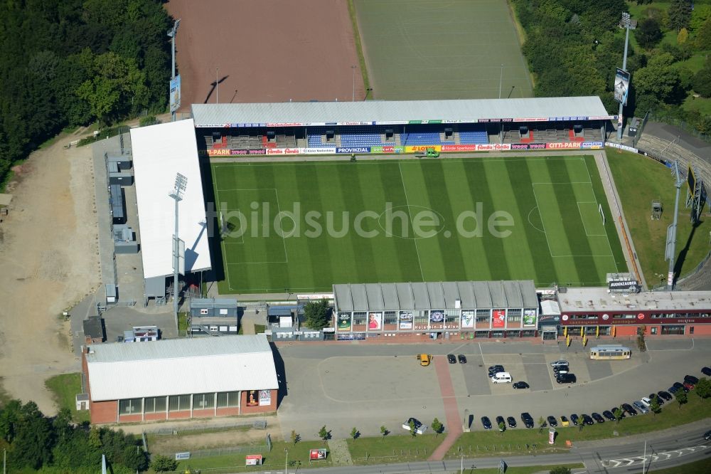 Luftaufnahme Kiel - Sportstätten-Gelände der Arena des Stadion in Kiel im Bundesland Schleswig-Holstein