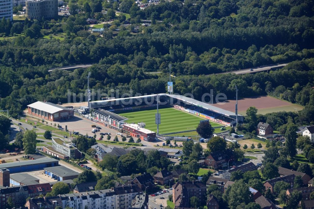 Kiel von oben - Sportstätten-Gelände der Arena des Stadion in Kiel im Bundesland Schleswig-Holstein