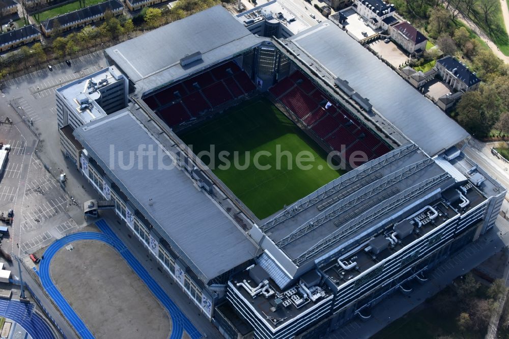 Luftbild Kopenhagen - Sportstätten-Gelände der Arena des Stadion F.C. Kobenhavn an der Per Henrik Lings Allé in Kopenhagen in Region Hovedstaden, Dänemark