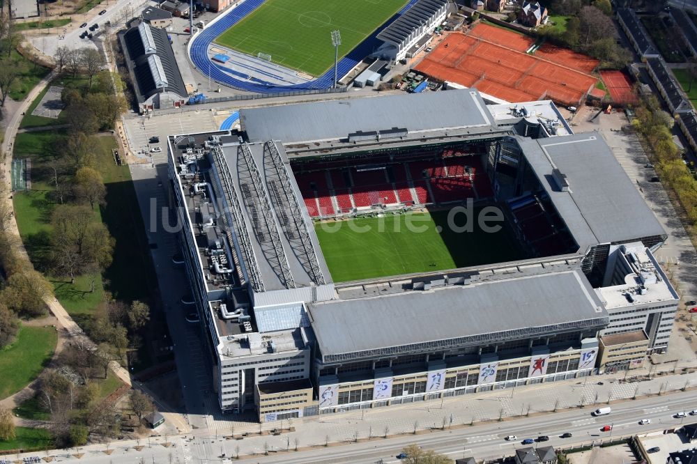 Luftbild Kopenhagen - Sportstätten-Gelände der Arena des Stadion F.C. Kobenhavn an der Per Henrik Lings Allé in Kopenhagen in Region Hovedstaden, Dänemark