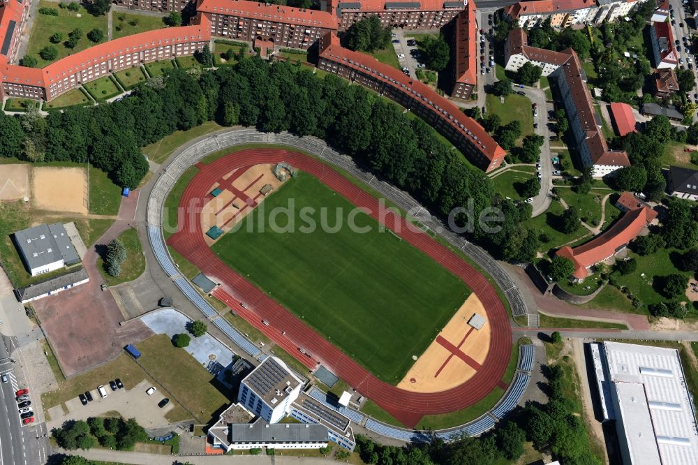 Luftbild Schwerin - Sportstätten-Gelände der Arena des Stadion Lambrechtsgrund in Schwerin im Bundesland Mecklenburg-Vorpommern