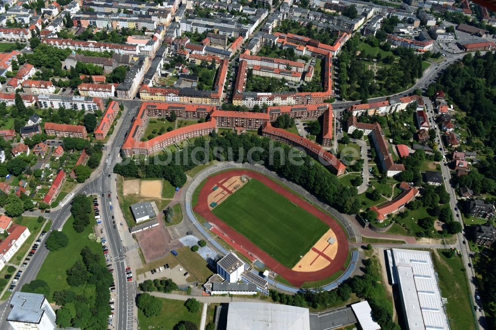 Schwerin von oben - Sportstätten-Gelände der Arena des Stadion Lambrechtsgrund in Schwerin im Bundesland Mecklenburg-Vorpommern