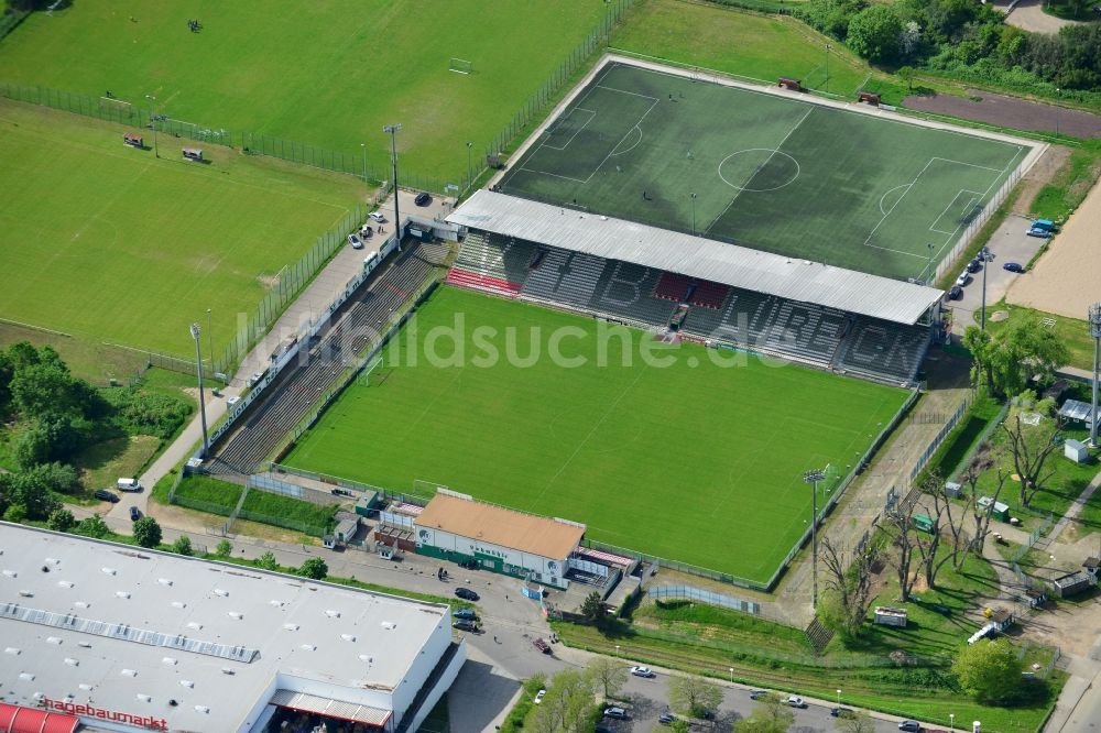 Lübeck aus der Vogelperspektive: Sportstätten-Gelände der Arena des Stadion in Lübeck im Bundesland Schleswig-Holstein