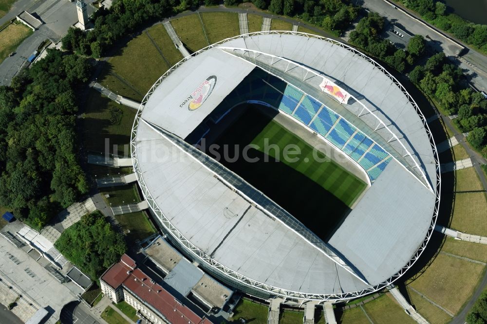 Leipzig von oben - Sportstätten-Gelände der Arena des Stadion in Leipzig im Bundesland Sachsen