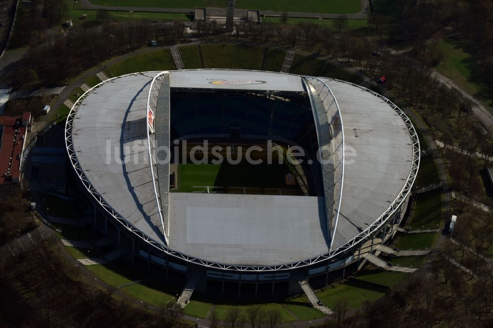 Leipzig aus der Vogelperspektive: Sportstätten-Gelände der Arena des Stadion in Leipzig im Bundesland Sachsen