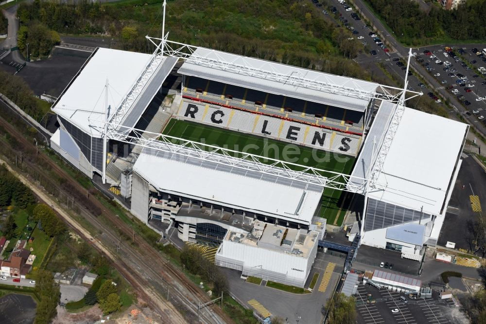 Luftbild Lens - Sportstätten-Gelände der Arena des Stadion in Lens in Nord-Pas-de-Calais Picardie, Frankreich