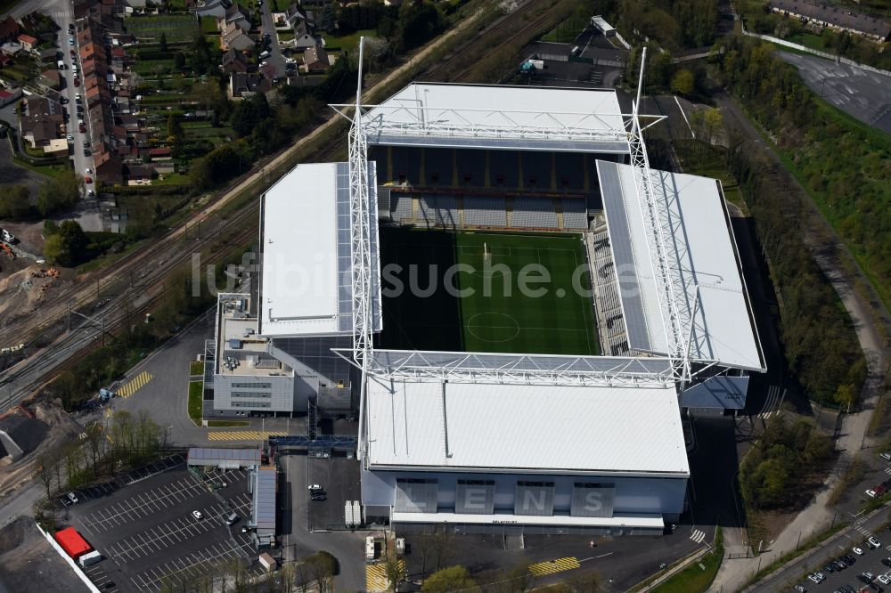 Lens von oben - Sportstätten-Gelände der Arena des Stadion in Lens in Nord-Pas-de-Calais Picardie, Frankreich