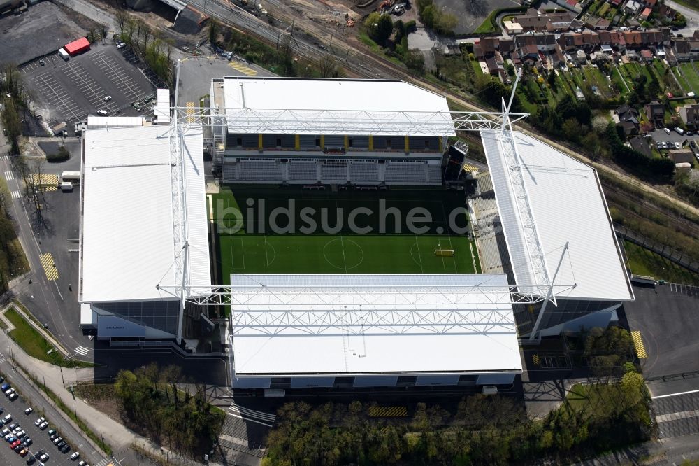 Luftaufnahme Lens - Sportstätten-Gelände der Arena des Stadion in Lens in Nord-Pas-de-Calais Picardie, Frankreich