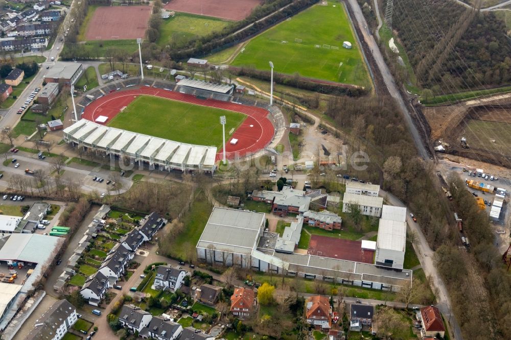 Bochum aus der Vogelperspektive: Sportstätten-Gelände der Arena des Stadion Lohrheidestadion im Ortsteil Wattenscheid in Bochum im Bundesland Nordrhein-Westfalen