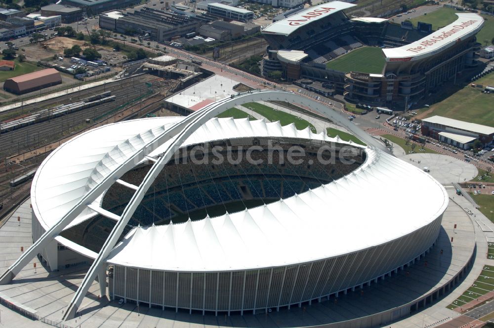 Durban von oben - Sportstätten-Gelände der Arena des Stadion Moses-Mabhida-Stadion in Durban in KwaZulu-Natal, Südafrika