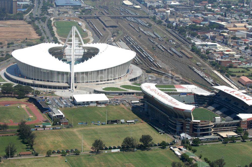 Luftaufnahme Durban - Sportstätten-Gelände der Arena des Stadion Moses-Mabhida-Stadion in Durban in KwaZulu-Natal, Südafrika