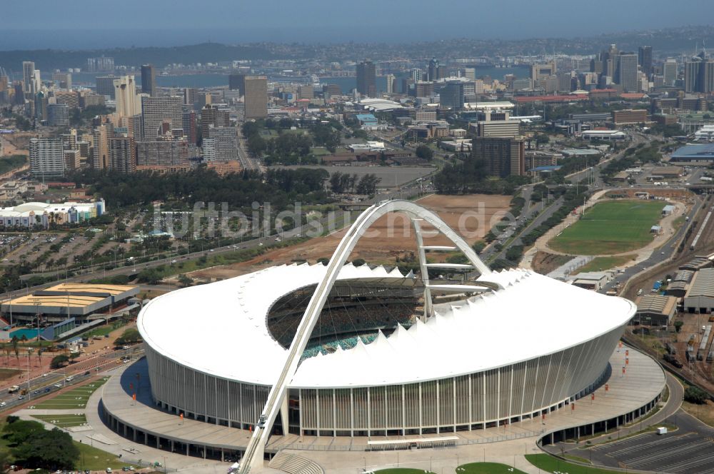 Durban aus der Vogelperspektive: Sportstätten-Gelände der Arena des Stadion Moses-Mabhida-Stadion in Durban in KwaZulu-Natal, Südafrika