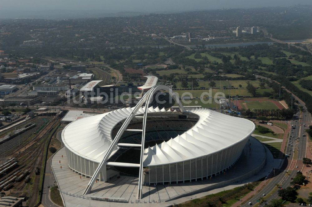 Durban aus der Vogelperspektive: Sportstätten-Gelände der Arena des Stadion Moses-Mabhida-Stadion in Durban in KwaZulu-Natal, Südafrika