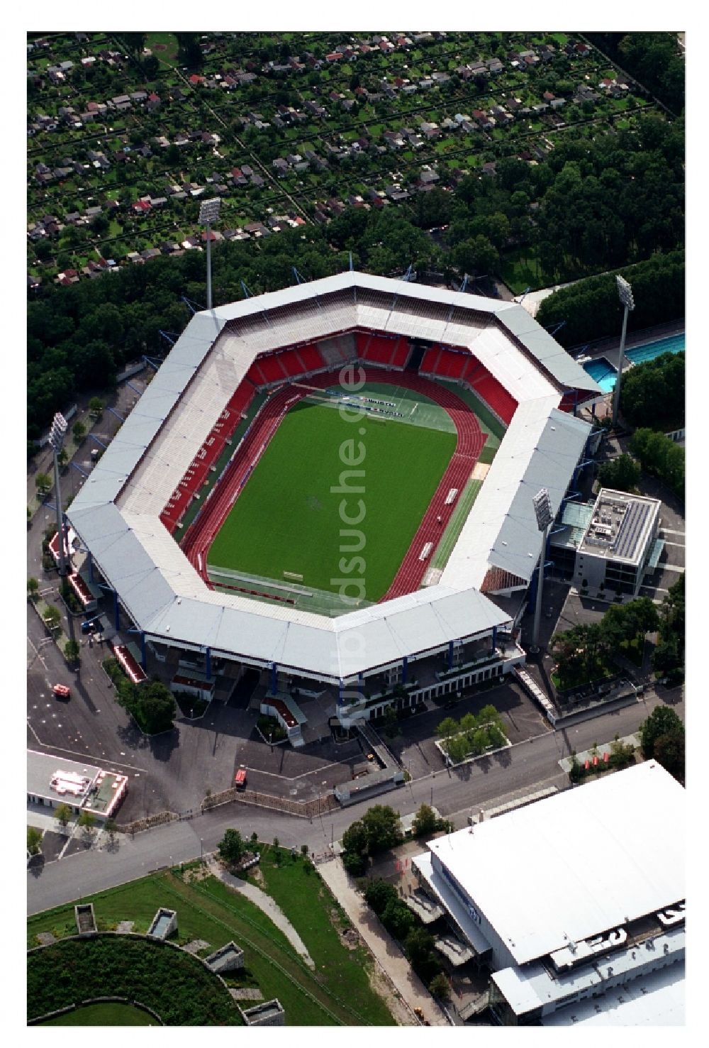 Nürnberg aus der Vogelperspektive: Sportstätten-Gelände der Arena des Stadion in Nürnberg im Bundesland Bayern