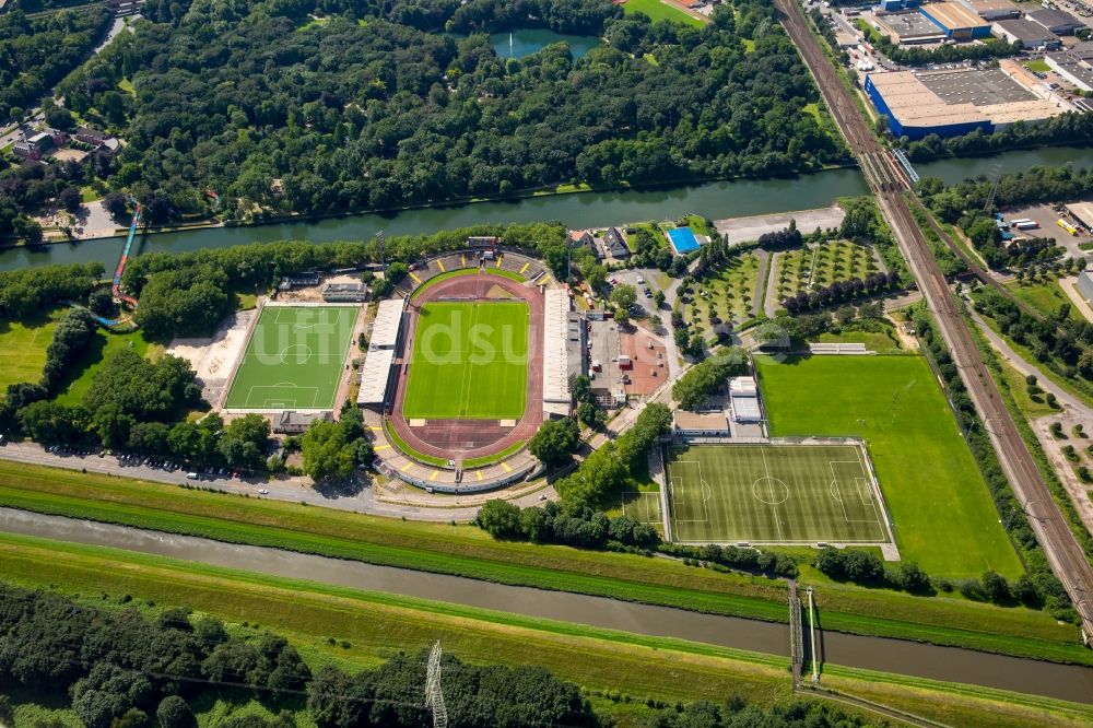 Oberhausen aus der Vogelperspektive: Sportstätten-Gelände der Arena des Stadion in Oberhausen im Bundesland Nordrhein-Westfalen