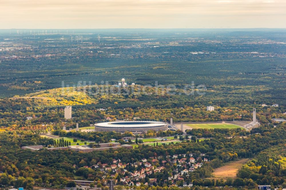 Berlin von oben - Sportstätten-Gelände der Arena des Stadion Olympiastadion in Berlin