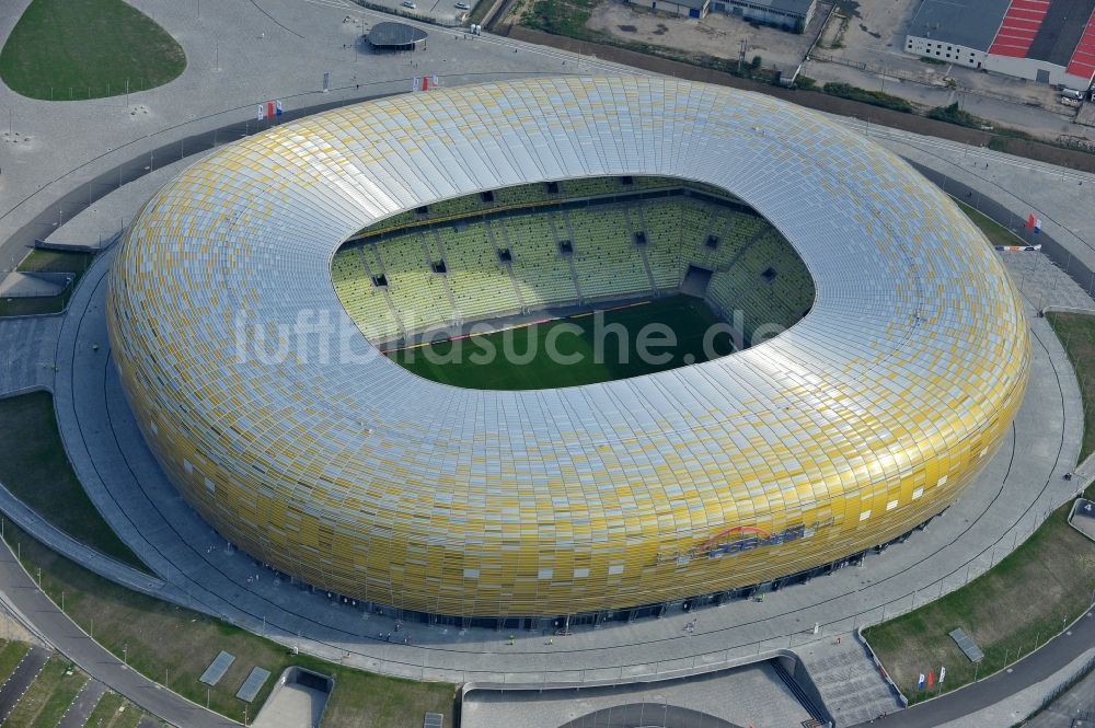 Gdansk - Danzig von oben - Sportstätten-Gelände der Arena des Stadion PGE Arena - Parking Stadionu Energa im Ortsteil Letnica in Gdansk - Danzig in Pomorskie, Polen