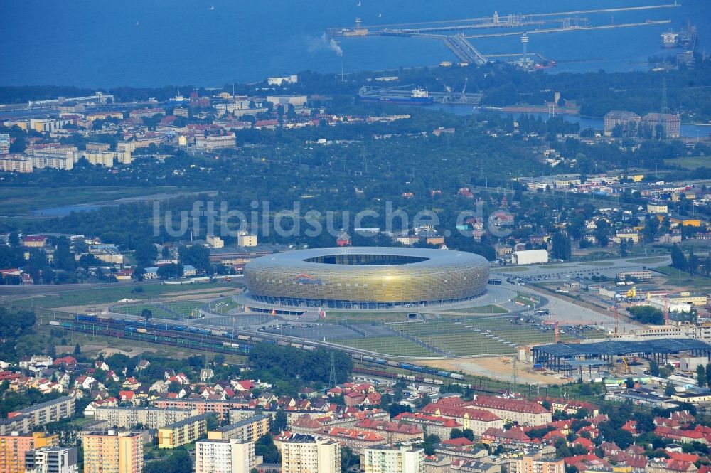 Gdansk - Danzig von oben - Sportstätten-Gelände der Arena des Stadion PGE Arena - Parking Stadionu Energa im Ortsteil Letnica in Gdansk - Danzig in Pomorskie, Polen