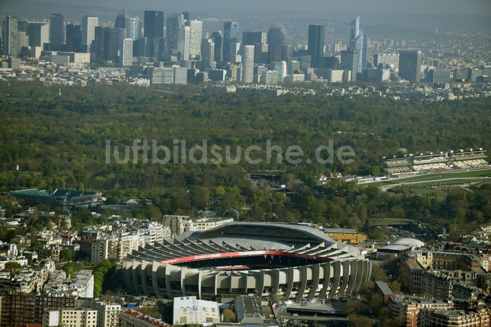 Luftbild Paris - Sportstätten-Gelände der Arena des Stadion Prinzenpark an der Rue du Commandant Guilbaud in Paris Boulogne-Billancourt in Ile-de-France, Frankreich