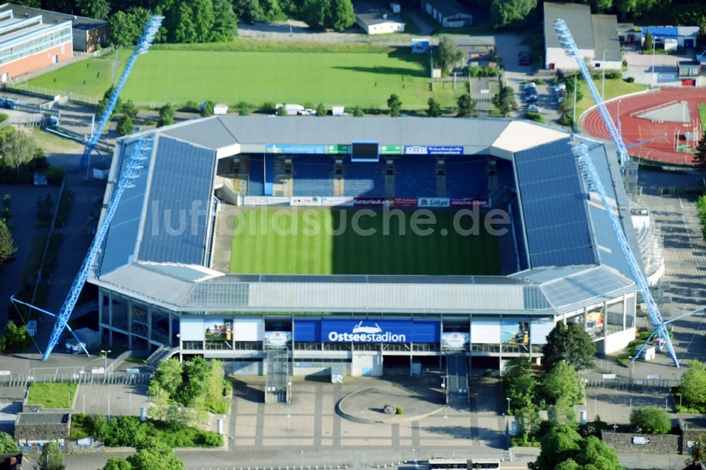Luftbild Rostock - Sportstätten-Gelände der Arena des Stadion in Rostock im Bundesland Mecklenburg-Vorpommern