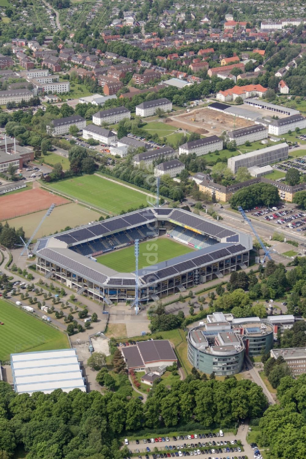 Luftaufnahme Rostock - Sportstätten-Gelände der Arena des Stadion in Rostock im Bundesland Mecklenburg-Vorpommern