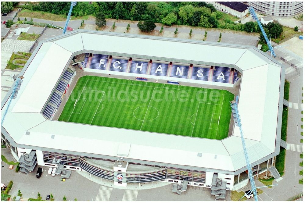 Rostock aus der Vogelperspektive: Sportstätten-Gelände der Arena des Stadion in Rostock im Bundesland Mecklenburg-Vorpommern