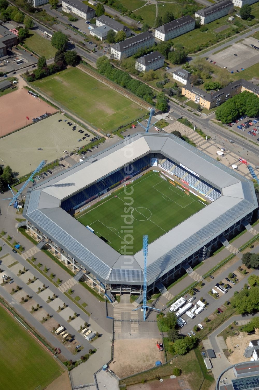 Rostock aus der Vogelperspektive: Sportstätten-Gelände der Arena des Stadion in Rostock im Bundesland Mecklenburg-Vorpommern