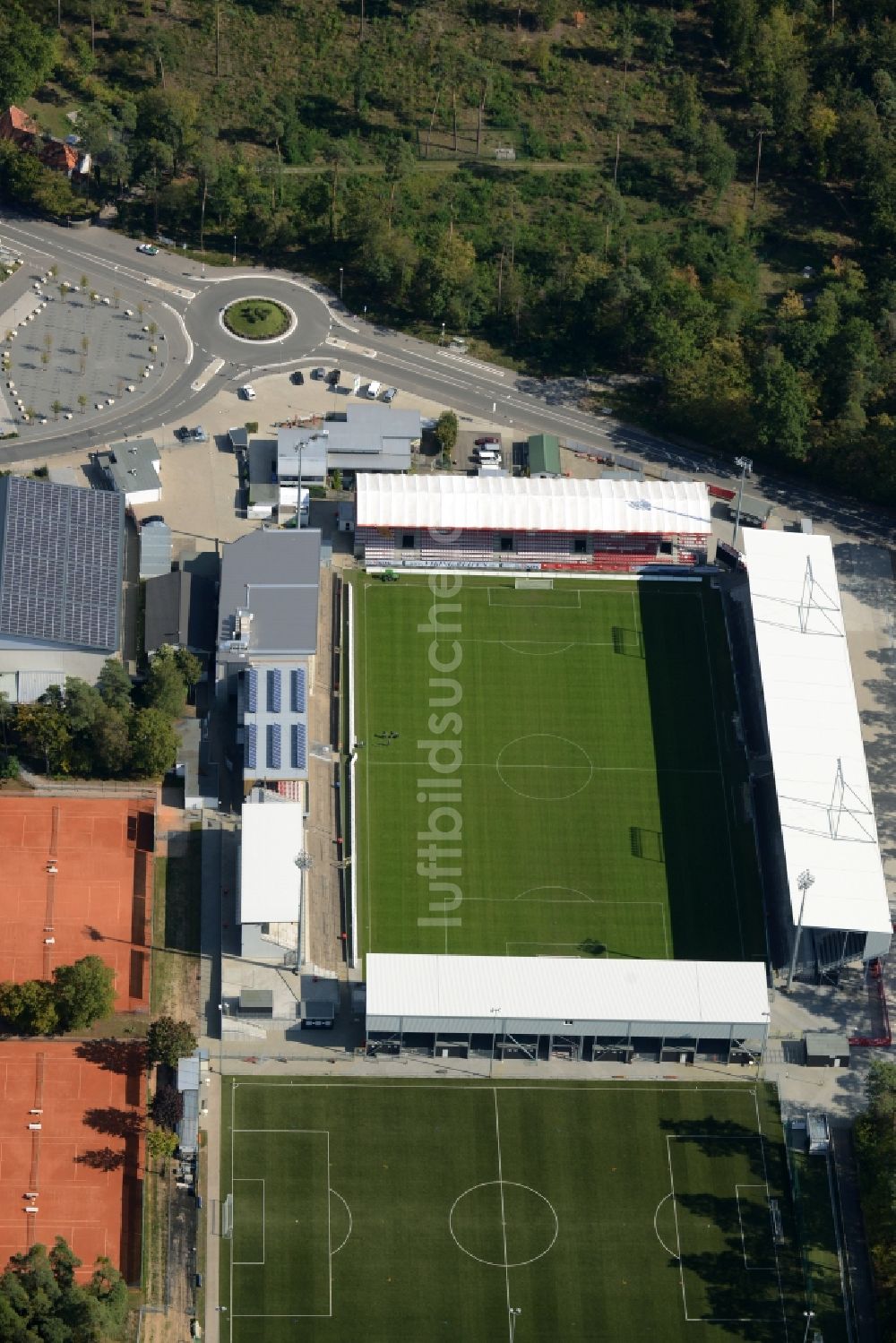 Sandhausen von oben - Sportstätten-Gelände der Arena des Stadion in Sandhausen im Bundesland Baden-Württemberg