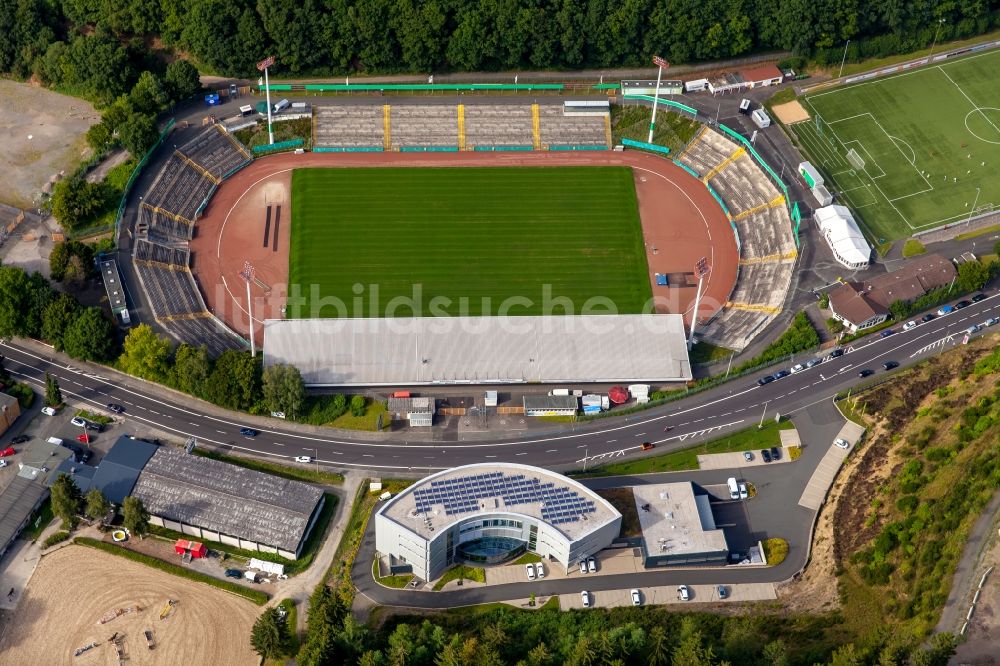 Siegen aus der Vogelperspektive: Sportstätten-Gelände der Arena des Stadion in Siegen im Bundesland Nordrhein-Westfalen