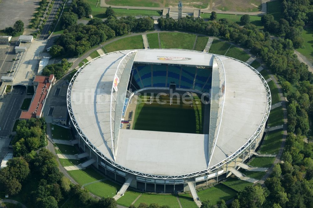 Leipzig aus der Vogelperspektive: Sportstätten-Gelände der Arena des Stadion Am Sportforum in Leipzig im Bundesland Sachsen