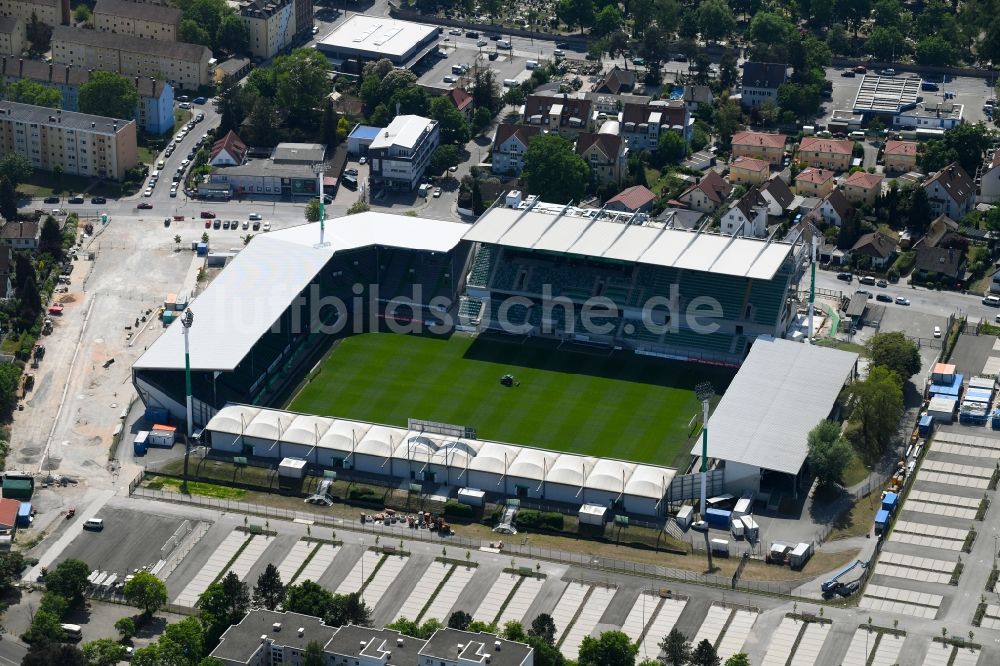 Luftaufnahme Fürth - Sportstätten-Gelände der Arena des Stadion SpVgg Greuther Fürth Am Laubenweg im Ortsteil Poppenreuth in Fürth im Bundesland Bayern, Deutschland