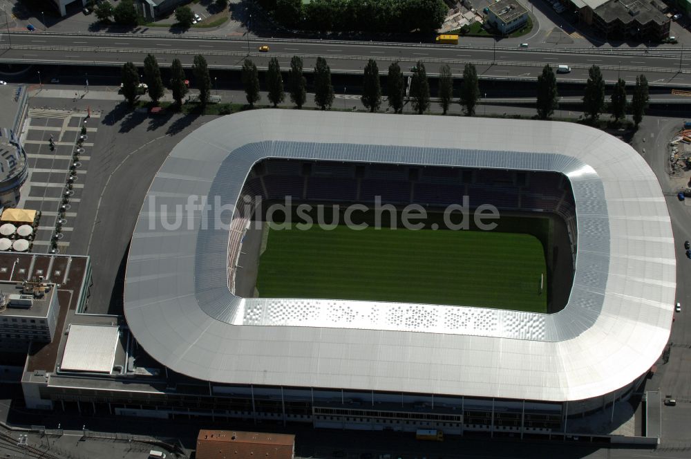 Genf aus der Vogelperspektive: Sportstätten-Gelände der Arena des Stadion Stade de Geneve in Genf im Kanton Geneve, Schweiz