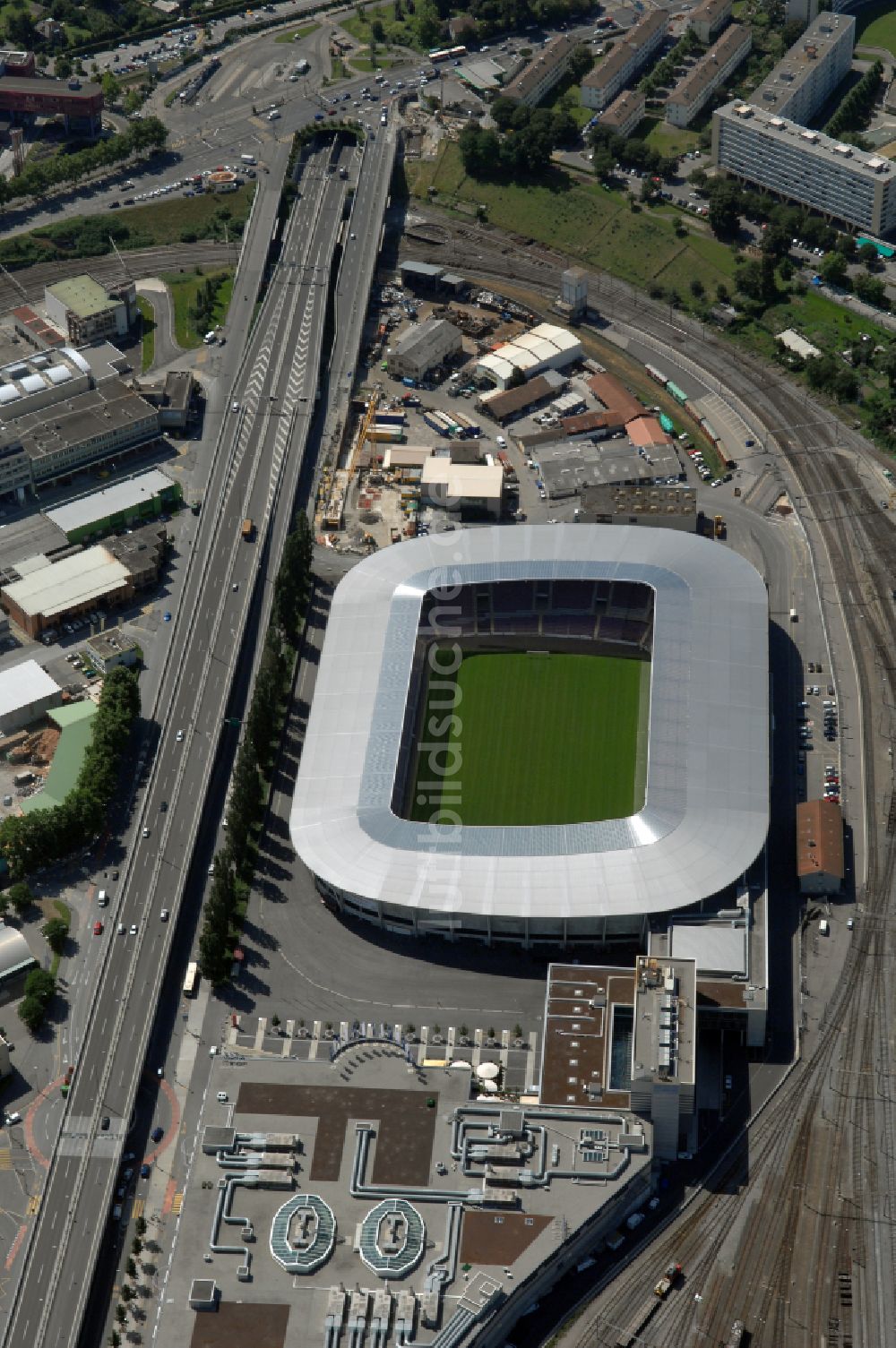 Luftaufnahme Genf - Sportstätten-Gelände der Arena des Stadion Stade de Geneve in Genf im Kanton Geneve, Schweiz