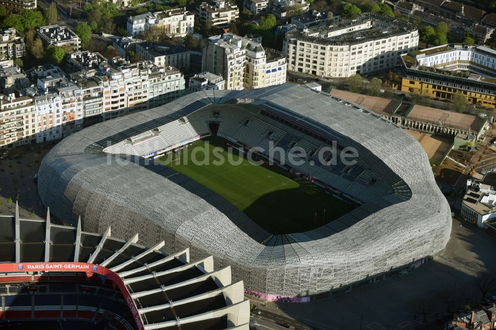 Luftaufnahme Paris - Sportstätten-Gelände der Arena des Stadion Stade Jean Bouin an der Avenue du General Sarrail in Paris in Ile-de-France, Frankreich