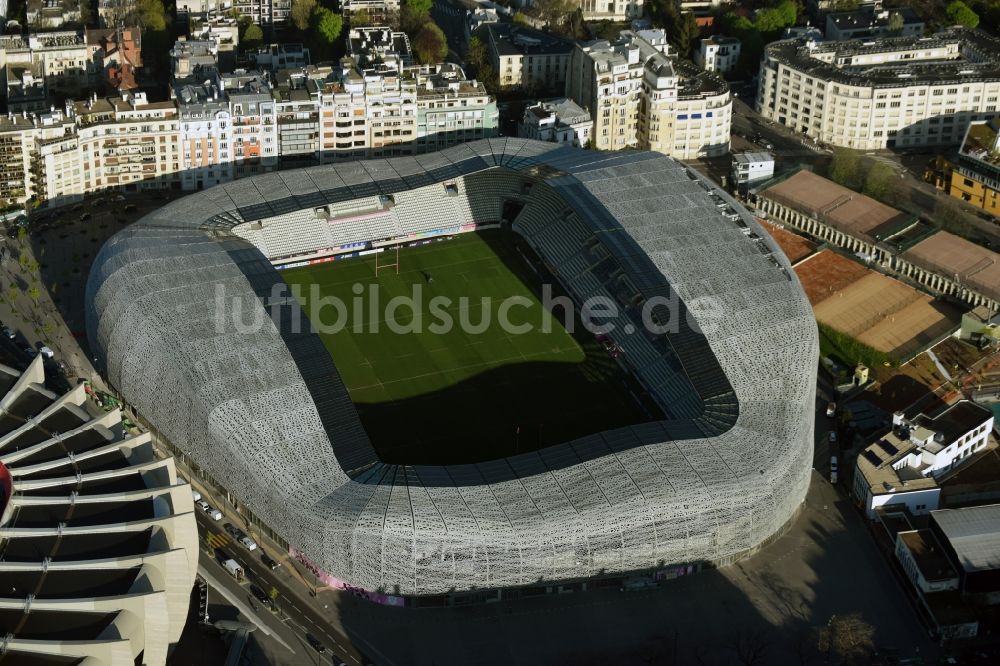 Paris von oben - Sportstätten-Gelände der Arena des Stadion Stade Jean Bouin an der Avenue du General Sarrail in Paris in Ile-de-France, Frankreich