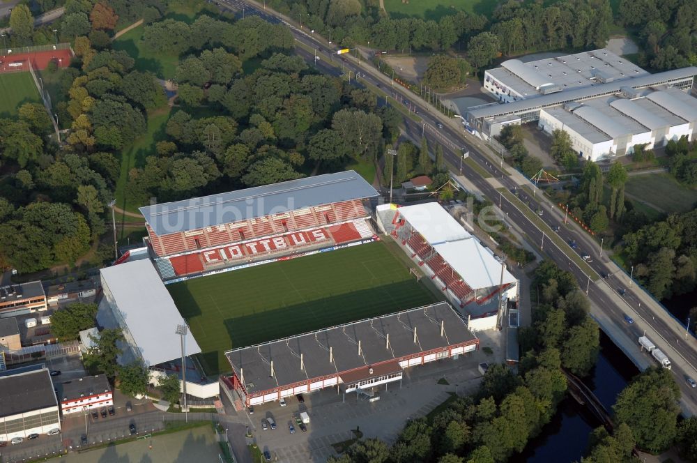 Luftaufnahme Cottbus - Sportstätten-Gelände der Arena des Stadion Stadion der Freundschaft in Cottbus im Bundesland Brandenburg, Deutschland