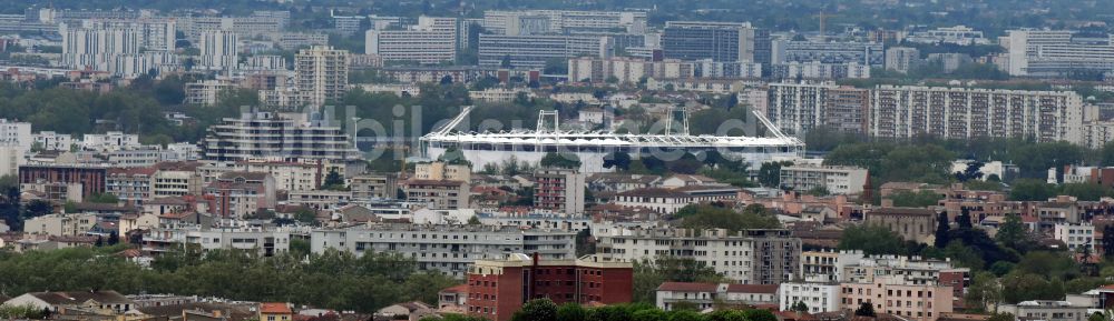 Luftaufnahme Toulouse - Sportstätten-Gelände der Arena des Stadion Stadium TFC Municipal in Toulouse in Occitanie, Frankreich