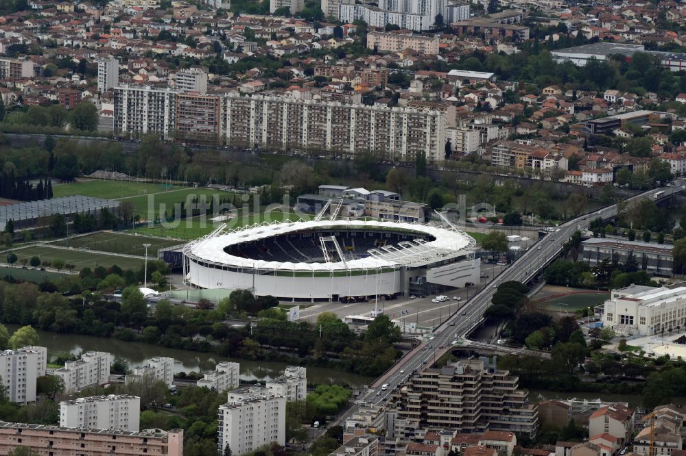 Luftbild Toulouse - Sportstätten-Gelände der Arena des Stadion Stadium TFC Municipal in Toulouse in Occitanie, Frankreich