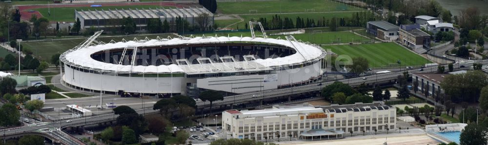 Luftaufnahme Toulouse - Sportstätten-Gelände der Arena des Stadion Stadium TFC Municipal in Toulouse in Occitanie, Frankreich