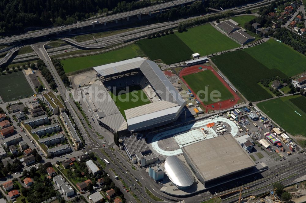 Luftbild Innsbruck - Sportstätten-Gelände der Arena des Stadion Tivoli-Stadion in Innsbruck in Tirol, Österreich